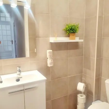 Escapada Deluxe Con Wifi 2 Hab 2 Banos Con Cocina & Smarttv Cerca De Todo Apartamento *